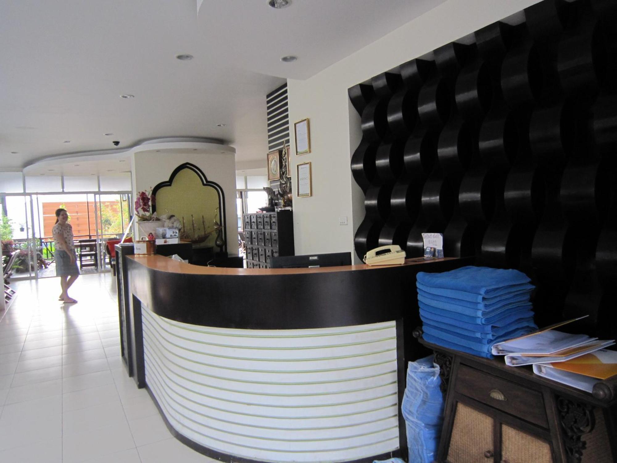 Royal Nakara Ao Nang Hotel Exterior photo